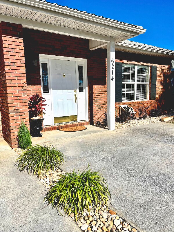 6214 E Azalea Ave in Panama City, FL - Foto de edificio - Building Photo