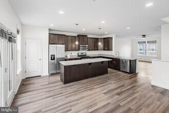 6202 Davinci St in Frederick, MD - Building Photo - Building Photo