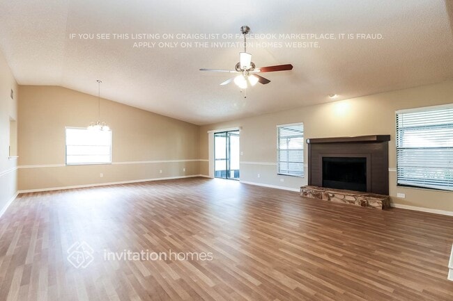 6523 Seafairer Dr in Tampa, FL - Building Photo - Building Photo