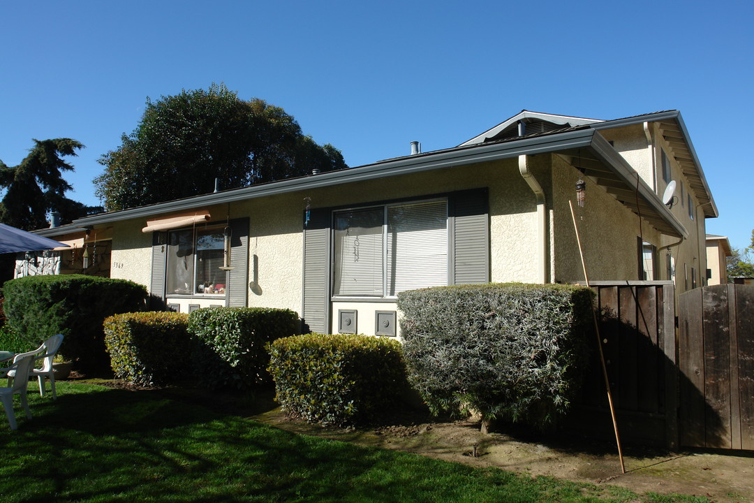 1369 Lexington Dr in San Jose, CA - Building Photo