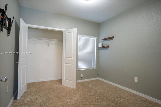 528 NE 1st St in Florida City, FL - Building Photo - Building Photo