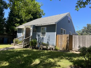 Quintero Apartments in Salem, OR - Building Photo - Building Photo