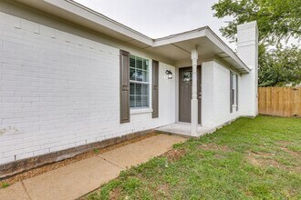 7304 Vista Cliff Dr in Fort Worth, TX - Building Photo - Building Photo