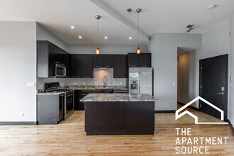 2348 N Lister Ave in Chicago, IL - Building Photo - Building Photo