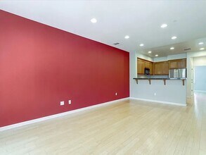 535 Moreland Way in Santa Clara, CA - Building Photo - Building Photo