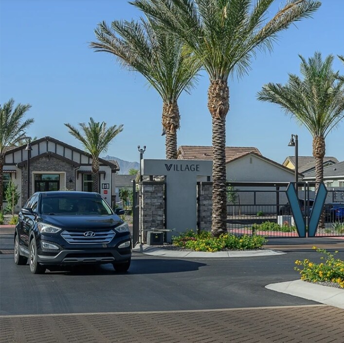 Village at Pleasant River in Peoria, AZ - Building Photo