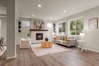 1003 75th Dr SE in Lake Stevens, WA - Building Photo - Building Photo