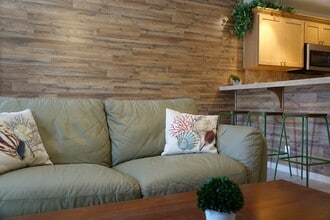 75-5754-5754 Alahou St in Kailua Kona, HI - Building Photo - Building Photo