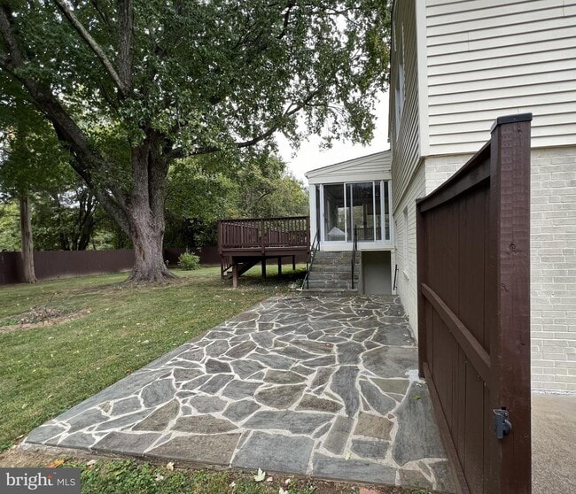 property at 1726 Baldwin Dr