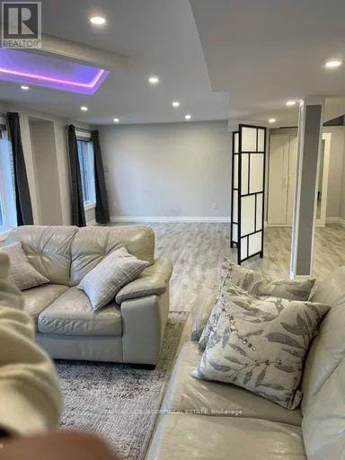 property at 145 Cranbrook Cres