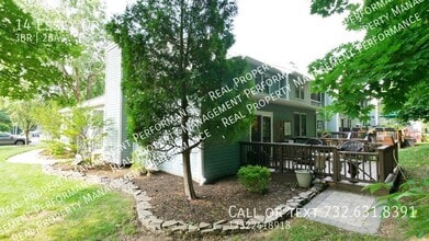 14 Essex Dr in Little Silver, NJ - Building Photo - Building Photo