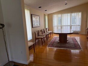 55 Esty Farm Rd in Newton, MA - Building Photo - Building Photo