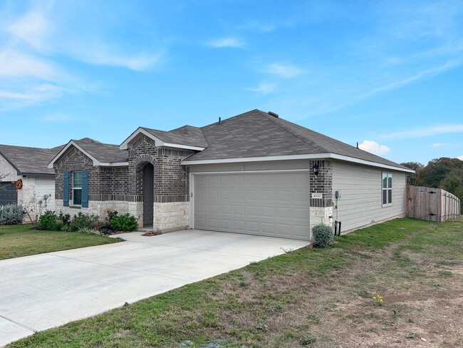 1020 Chachalaca Ct in Seguin, TX - Building Photo - Building Photo