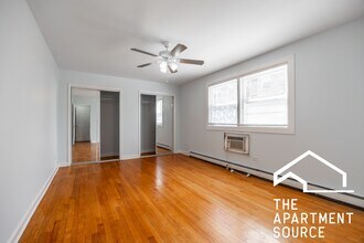 1643 W Sherwin Ave, Unit 2 in Chicago, IL - Building Photo - Building Photo