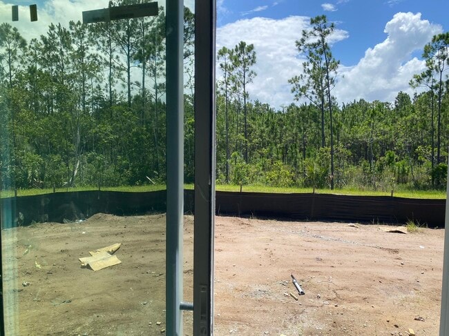 1347 Belle Isle Ln in Daytona Beach, FL - Building Photo - Building Photo