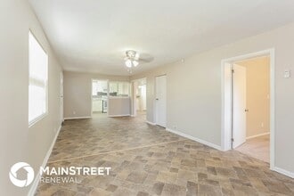 4653 Haldis Ave in Jacksonville, FL - Foto de edificio - Building Photo