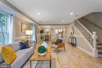 2217 14th St SE in Washington, DC - Building Photo - Building Photo