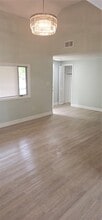 88 Matsunaye Dr in Medford, NY - Building Photo - Building Photo