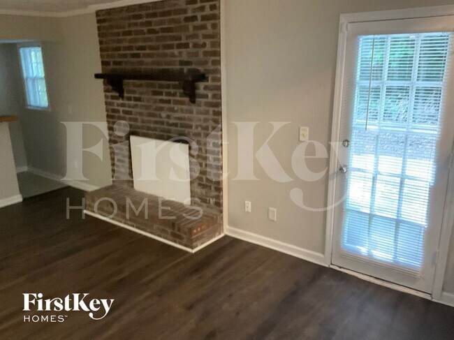 2881 Hickory Trail, Unit 1037 in Snellville, GA - Foto de edificio - Building Photo