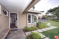 7247 Birdview Ave in Malibu, CA - Building Photo - Building Photo