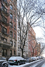 326 W 83rd St in New York, NY - Building Photo - Building Photo