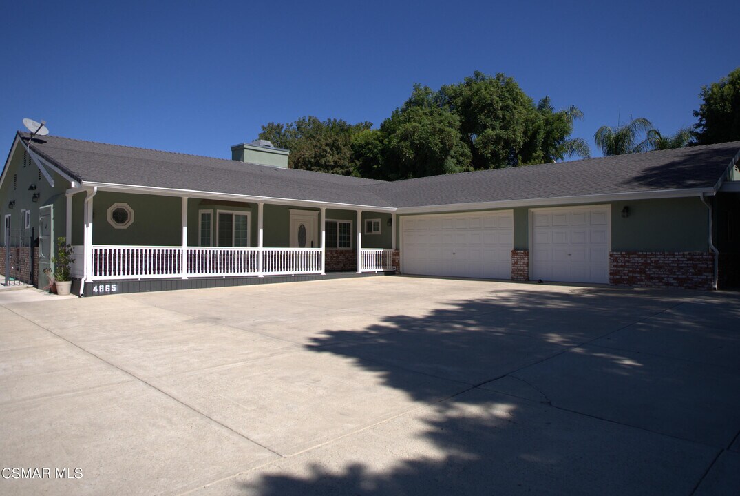 4865 Leeds St in Simi Valley, CA - Building Photo