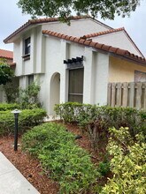 5790 Fox Hollow Dr in Boca Raton, FL - Building Photo - Building Photo