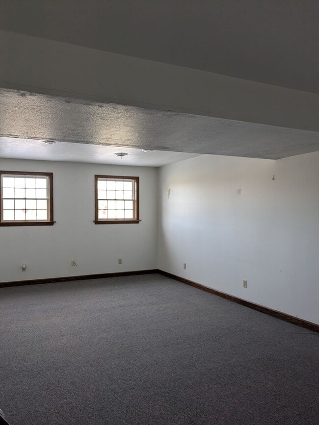 2917 Darlington Rd in Beaver Falls, PA - Building Photo - Building Photo