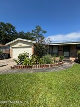 4060 Bender Rd in Jacksonville, FL - Building Photo - Building Photo