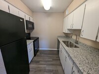 6228 Robinson St, Unit 4 - 6