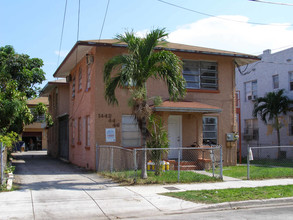 1442 SW 3rd St in Miami, FL - Building Photo - Building Photo