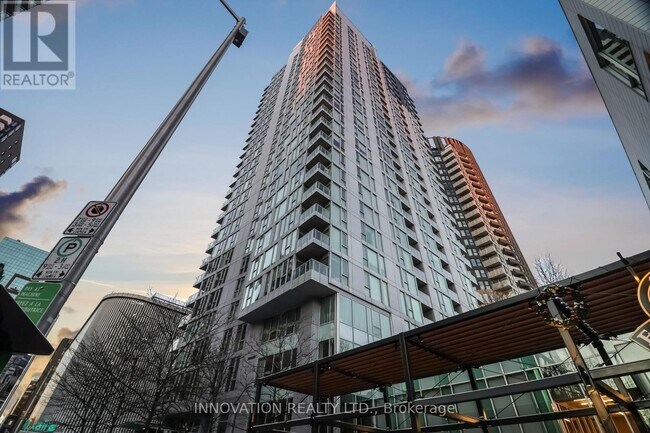 40 Nepean St in Ottawa, ON - Building Photo - Building Photo