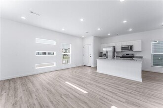 841 Boardwalk Ave in Bentonville, AR - Building Photo - Building Photo