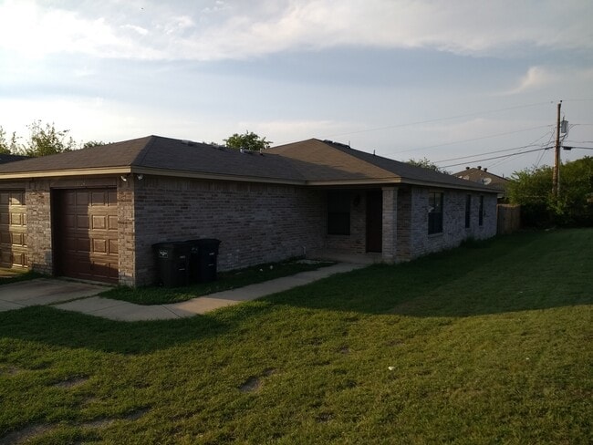 8124 Doreen Ave
