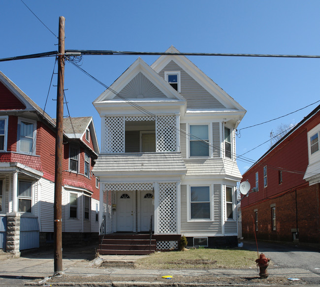 1239 Crane St in Schenectady, NY - Foto de edificio - Building Photo