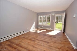 18570 Shaw Rd in Chagrin Falls, OH - Building Photo - Building Photo