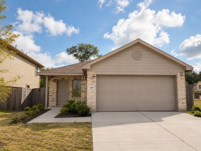 property at 1515 Las Cuevas Dr