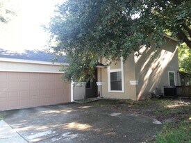 2967 Lantana Lakes Dr E in Jacksonville, FL - Building Photo