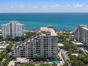 201 Crandon Blvd, Unit 930 in Miami, FL - Building Photo - Building Photo