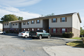 Adairsville Apartments in Adairsville, GA - Building Photo - Building Photo