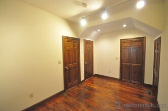 39 E Russell St, Unit 39 in Columbus, OH - Foto de edificio - Building Photo