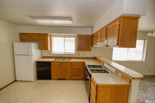 property at 151 N Broadway St