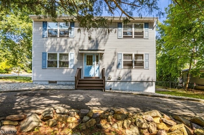 4 White Birch Trail in Denville, NJ - Building Photo - Building Photo