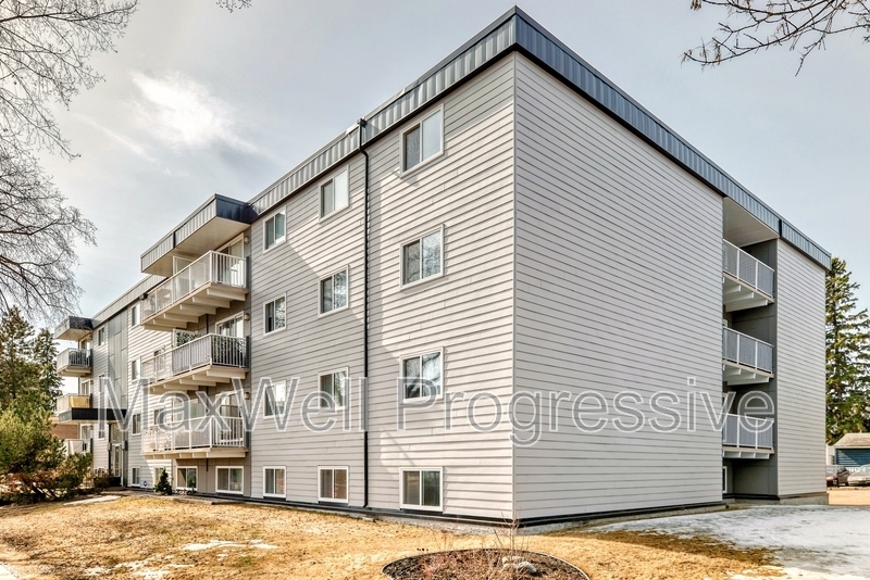 10434-10125 125 St NW in Edmonton, AB - Building Photo