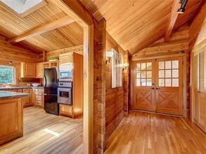 1106 NE Wing Point Way in Bainbridge Island, WA - Building Photo - Building Photo