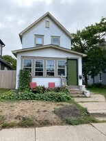 1715 6th St NE, Unit #1 in Minneapolis, MN - Building Photo