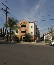 5421 La Mirada Ave in Los Angeles, CA - Building Photo - Building Photo