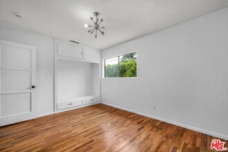 12121 Gilmore Ave in Los Angeles, CA - Building Photo - Building Photo
