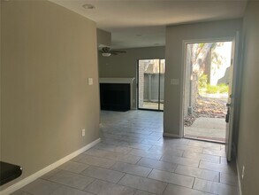 6601 Sands Point Dr in Houston, TX - Foto de edificio - Building Photo