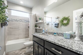 11 Los Campos Dr in Odessa, TX - Building Photo - Building Photo